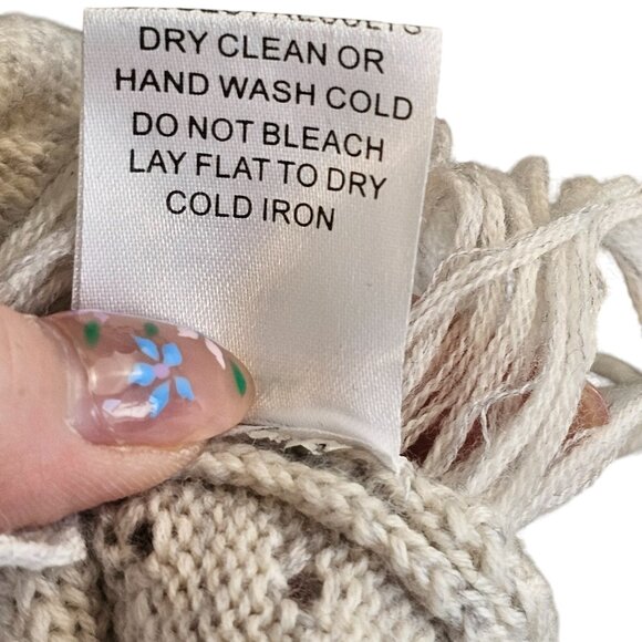 One Grey Day Light Grey Distressed Side Detail Sweater Sz L - Picture 9 of 10